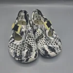 VIVOBAREFOOT ULTRA BLOOM KIDS 34 שחור-לבן ילדים